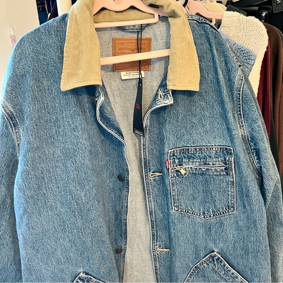 Levi's Jackets & Blazers - NWT Levi’s jean coat